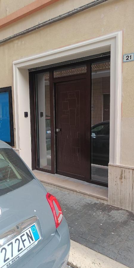 Ferienwohnung Zefiro21 Tiny House Termoli Exterior foto